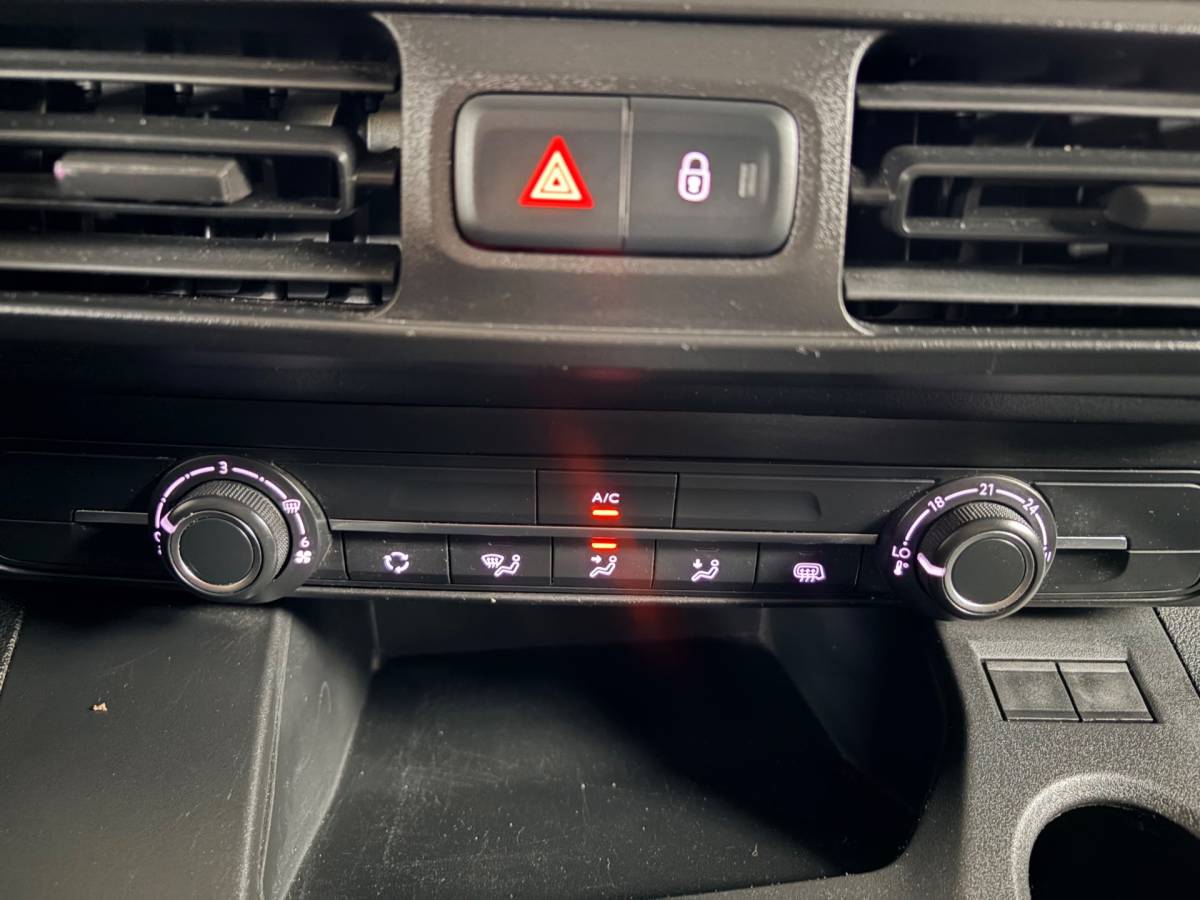 Opel Combo Opel Combo L2H1 Servicewagen 1.5D 100pk Edition, Sortimo inrichting, Groot scherm/navigatie, Trekhaak, RIJKLAARPRIJS!