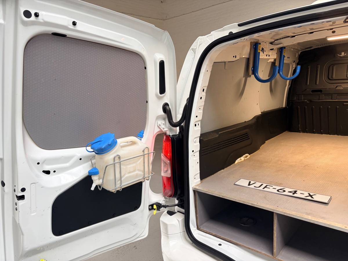 Opel Combo Opel Combo L2H1 Servicewagen 1.5D 100pk Edition, Sortimo inrichting, Groot scherm/navigatie, Trekhaak, RIJKLAARPRIJS!