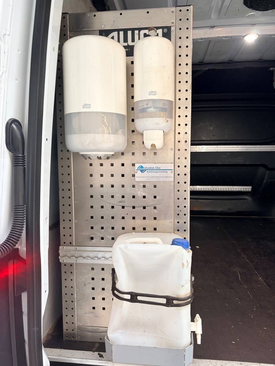 Mercedes-Benz Sprinter Mercedes-Benz Sprinter Dubbel Cabine Automaat 315 1.9 CDI 150pk L2H1 Imperiaal, Inrichting, Omvormer, Trekhaak, RIJKLAARPRIJS