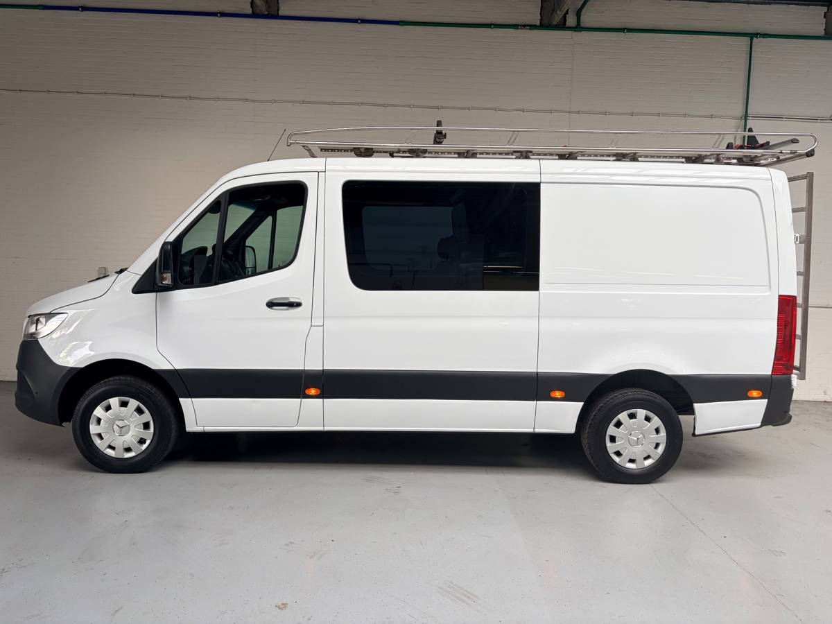 Mercedes-Benz Sprinter Mercedes-Benz Sprinter Dubbel Cabine Automaat 315 1.9 CDI 150pk L2H1 Imperiaal, Inrichting, Omvormer, Trekhaak, RIJKLAARPRIJS