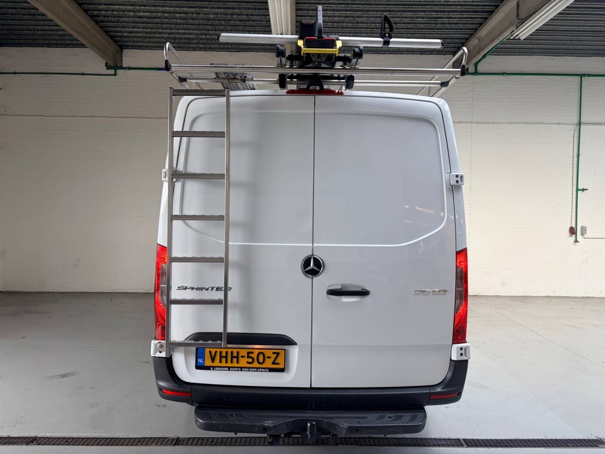 Mercedes-Benz Sprinter Mercedes-Benz Sprinter Dubbel Cabine Automaat 315 1.9 CDI 150pk L2H1 Imperiaal, Inrichting, Omvormer, Trekhaak, RIJKLAARPRIJS