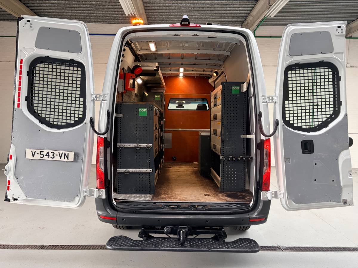 Mercedes-Benz Sprinter Mercedes-Benz Sprinter Automaat Servicewagen 314 2.2 CDI 140PK L2H2 euro6 BOTT, Victron V230, Standkachel Trekhaak RIJKLAARPRIJS