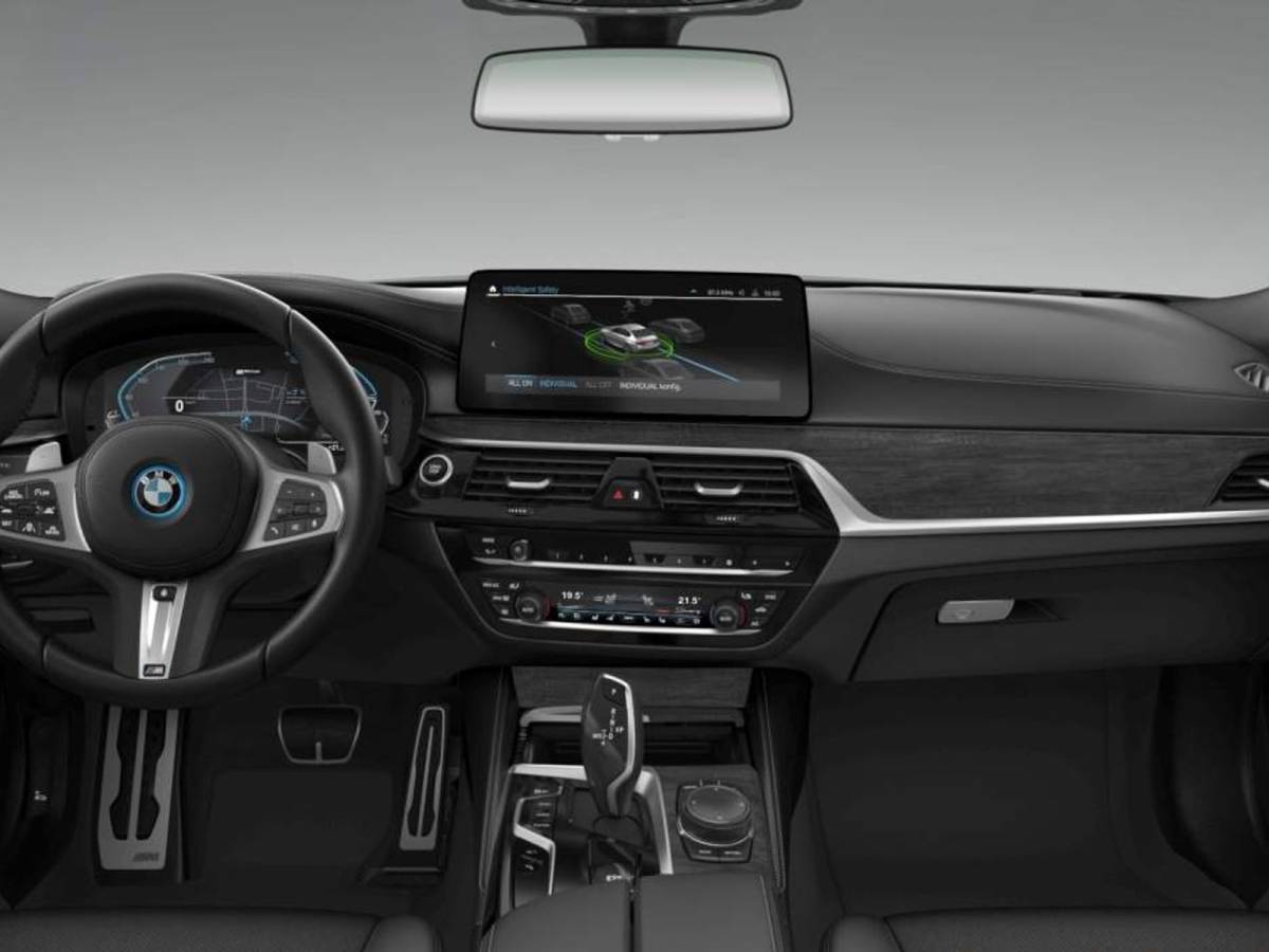 BMW 5 Serie BMW 5-serie 545e xDrive  Schuifdak | CoPilot | Laser | Stoelventilatie