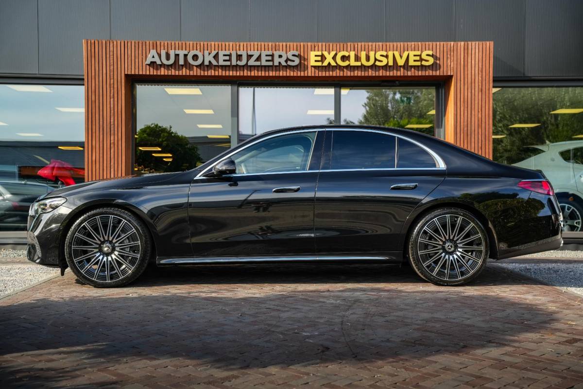 Mercedes-Benz E-Klasse Mercedes-Benz E-klasse E-klasse 200 AMG Hyperscreen Burmester Stoelkoeling 360 Camera