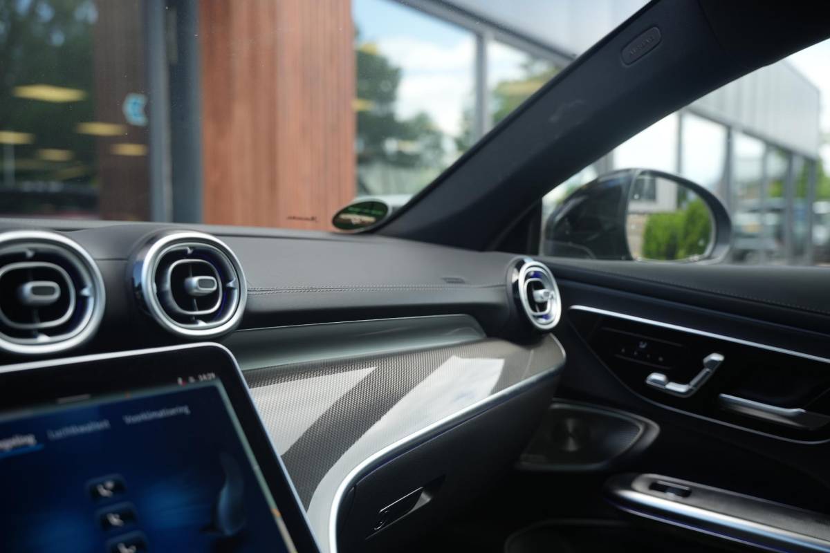 Mercedes-Benz CLE Mercedes-Benz CLE Coupé 300 e AMG Line Panoramadak Burmester Memory Ambient Keyless