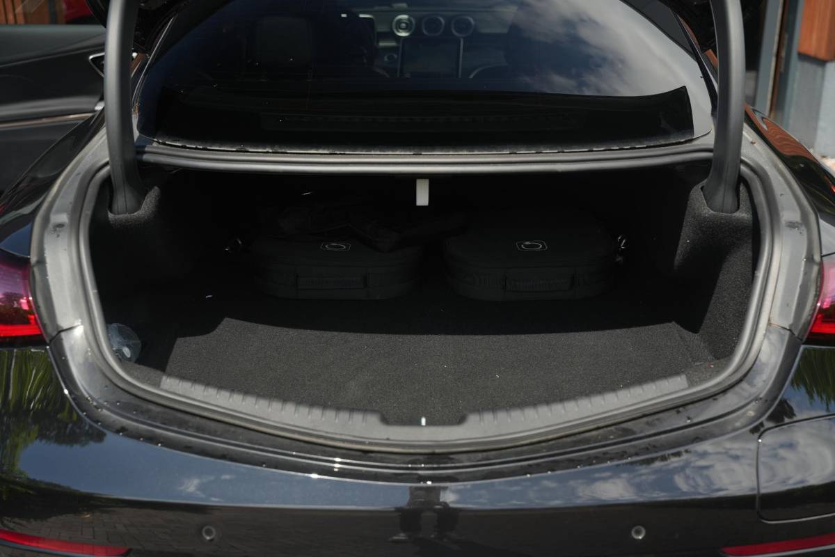 Mercedes-Benz CLE Mercedes-Benz CLE Coupé 300 e AMG Line Panoramadak Burmester Memory Ambient Keyless