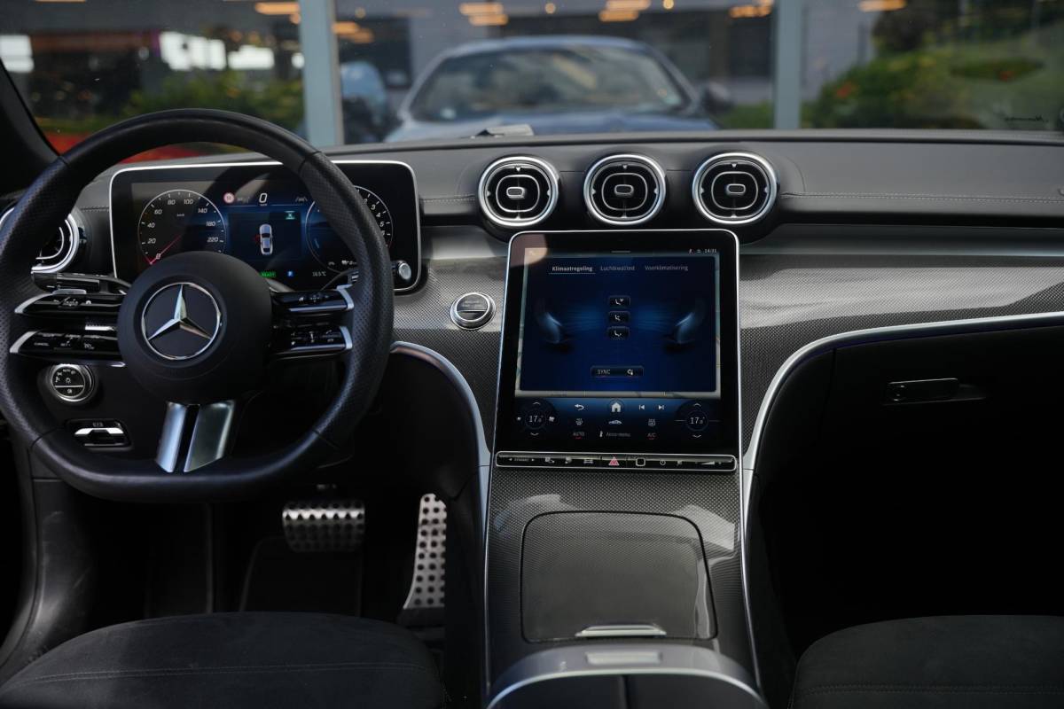 Mercedes-Benz CLE Mercedes-Benz CLE Coupé 300 e AMG Line Panoramadak Burmester Memory Ambient Keyless