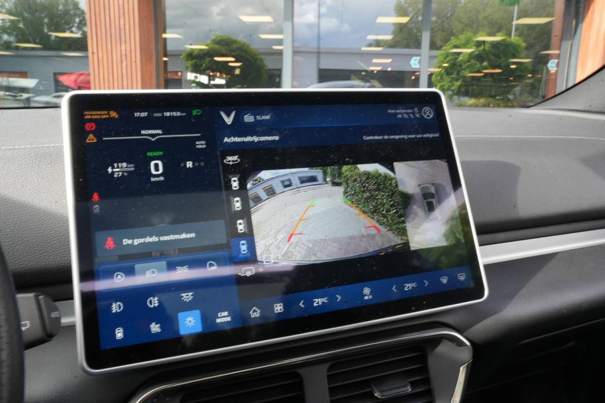 BYD SEAL U BYD Seal U VinFAST Plus 87.7 kWh Apple carplay Cruise control adaptief DAB Mistlampen voor Bots waarschuwing Stuurwielverw.