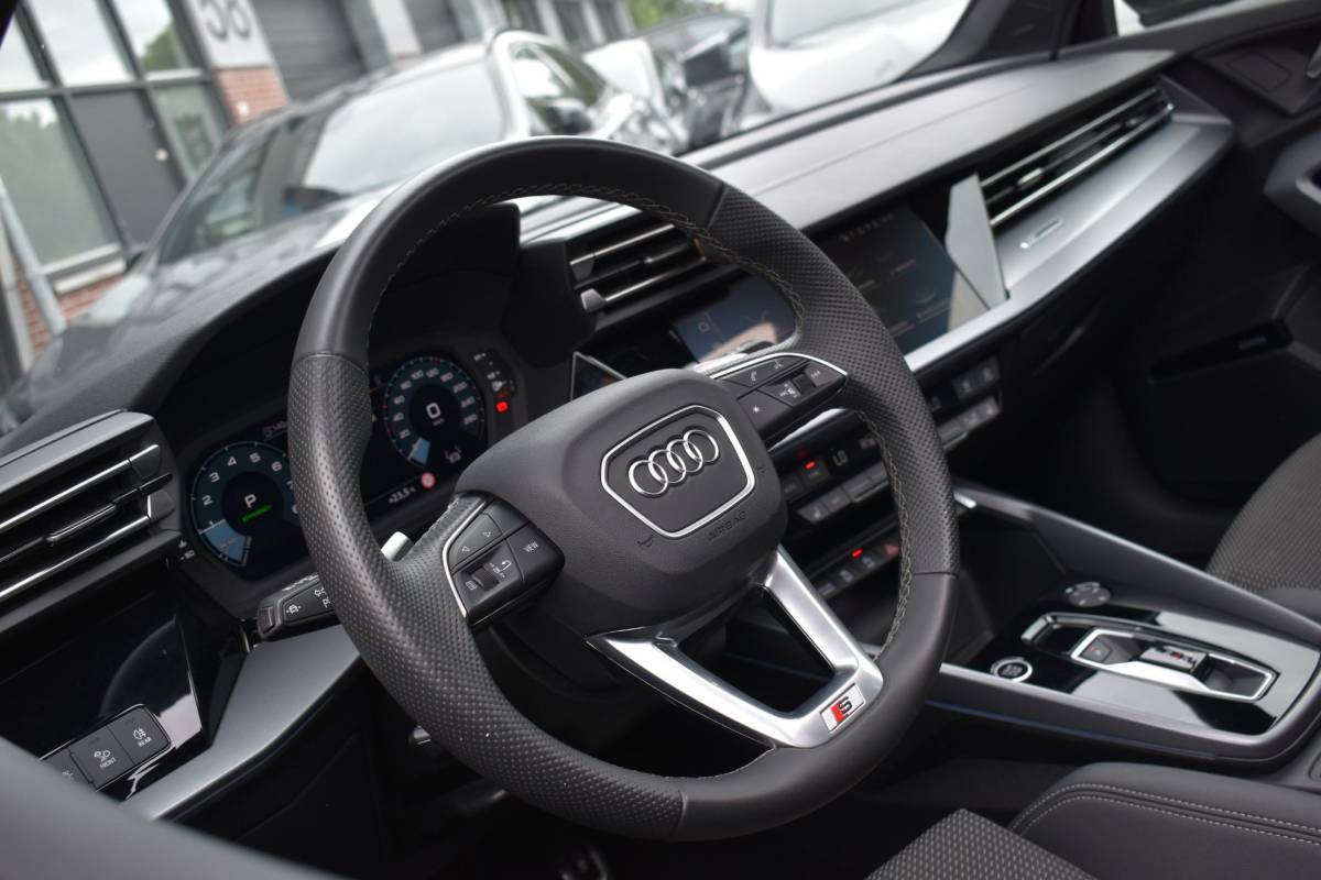 Audi A3 Audi A3 Sportback 35 TFSI 3X S-Line Pano Keyless Sonos Camera