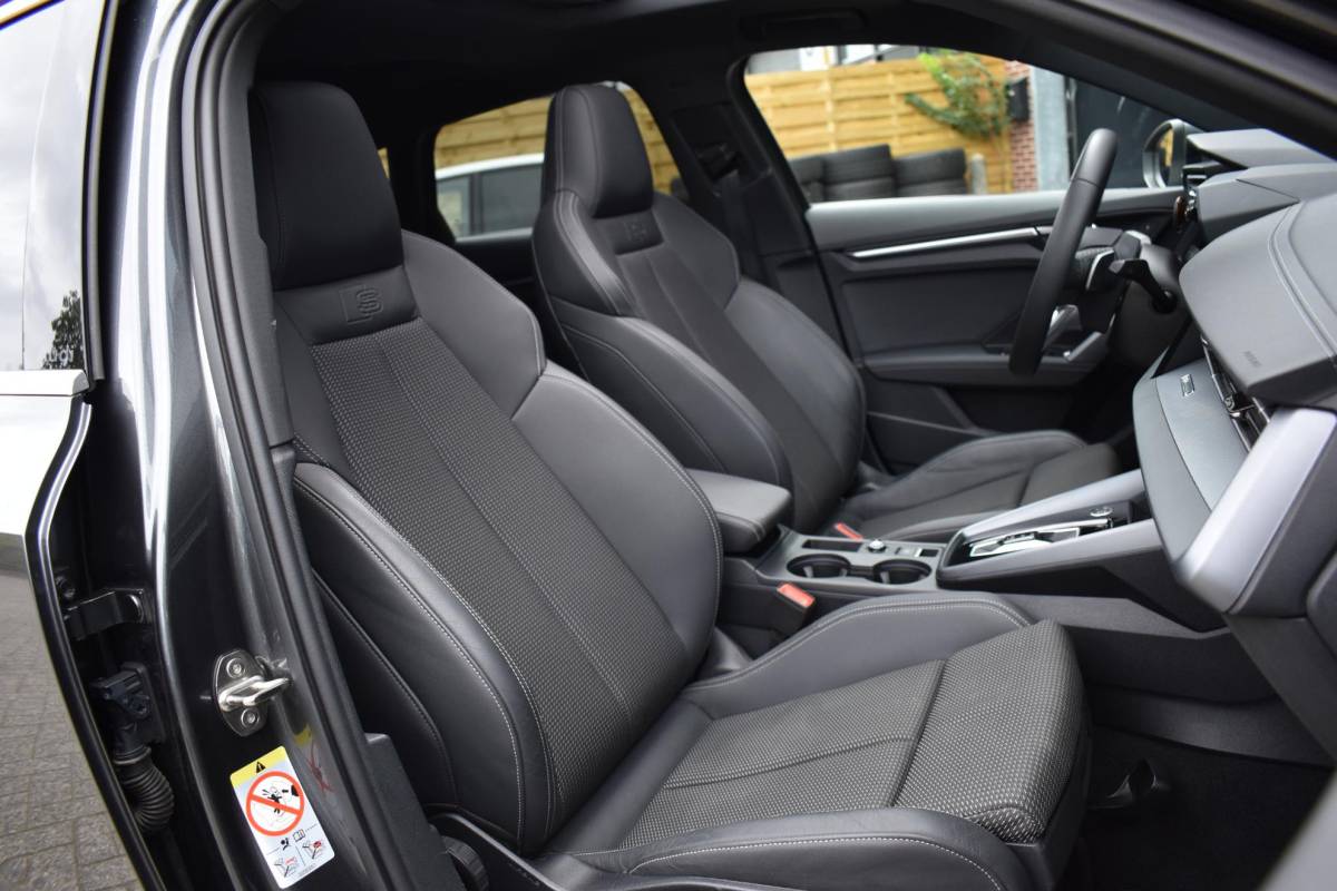 Audi A3 Audi A3 Sportback 35 TFSI 3X S-Line Pano Keyless Sonos Camera