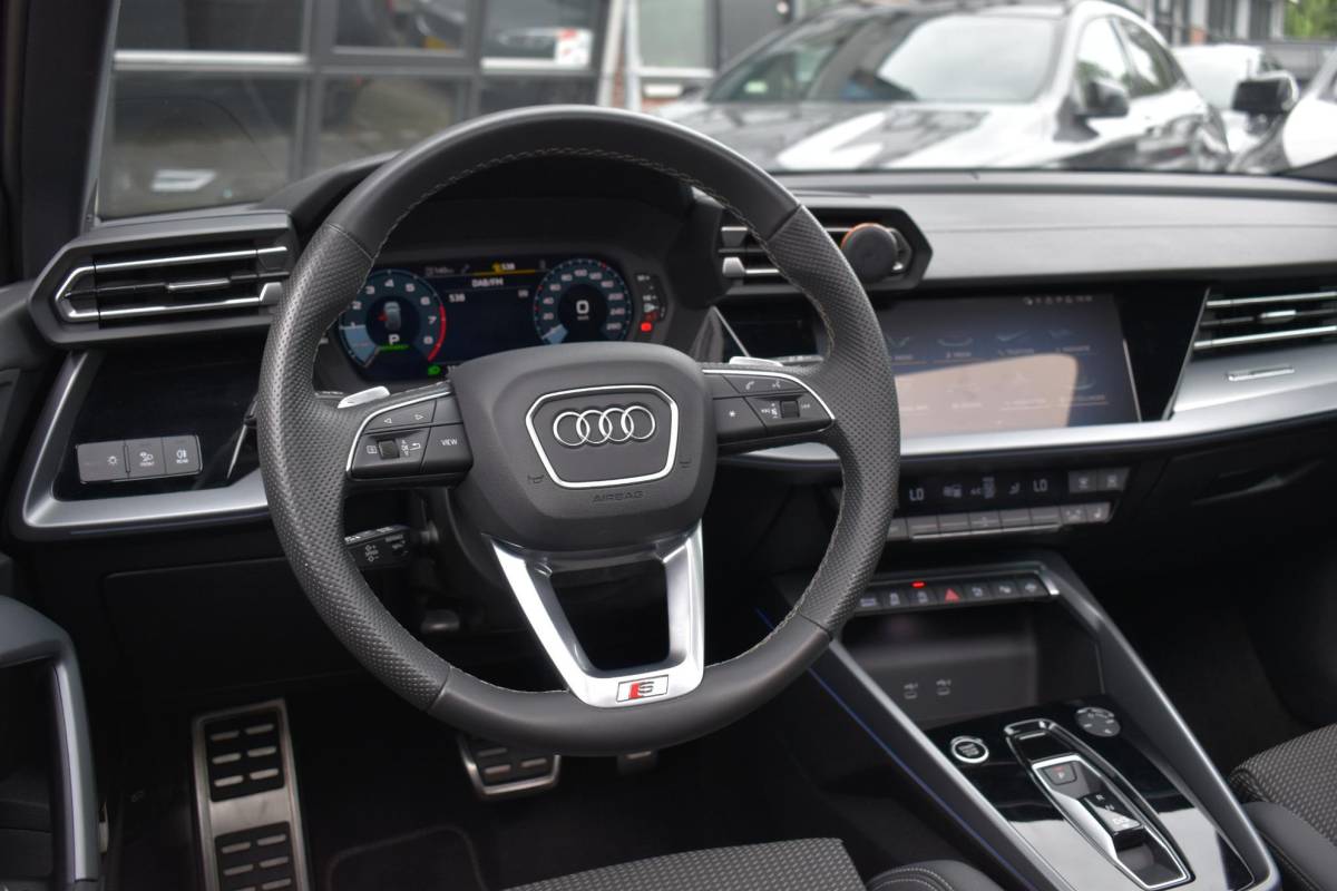 Audi A3 Audi A3 Sportback 35 TFSI 3X S-Line Pano Keyless Sonos Camera