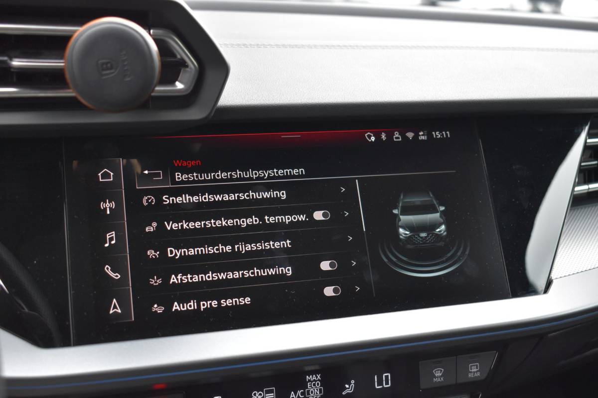 Audi A3 Audi A3 Sportback 35 TFSI 3X S-Line Pano Keyless Sonos Camera
