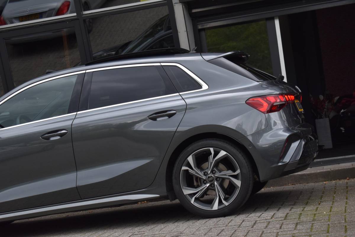 Audi A3 Audi A3 Sportback 35 TFSI 3X S-Line Pano Keyless Sonos Camera