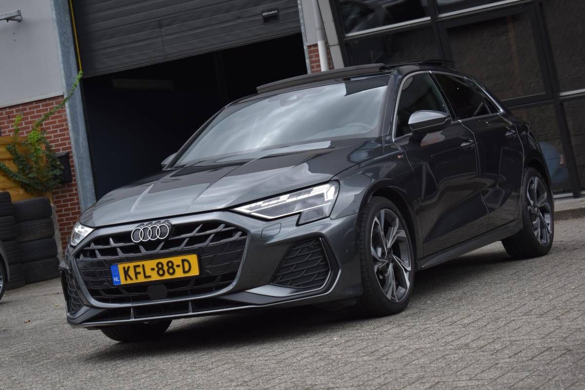 Audi A3 Audi A3 Sportback 35 TFSI 3X S-Line Pano Keyless Sonos Camera
