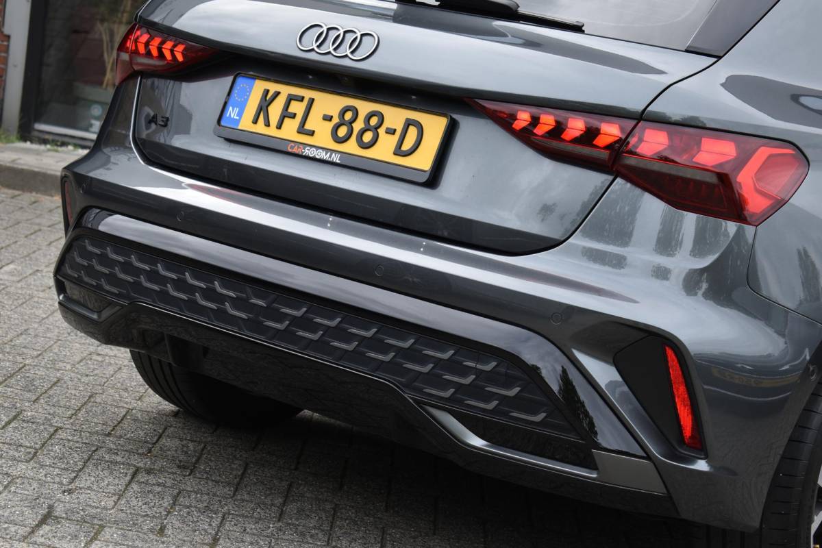 Audi A3 Audi A3 Sportback 35 TFSI 3X S-Line Pano Keyless Sonos Camera