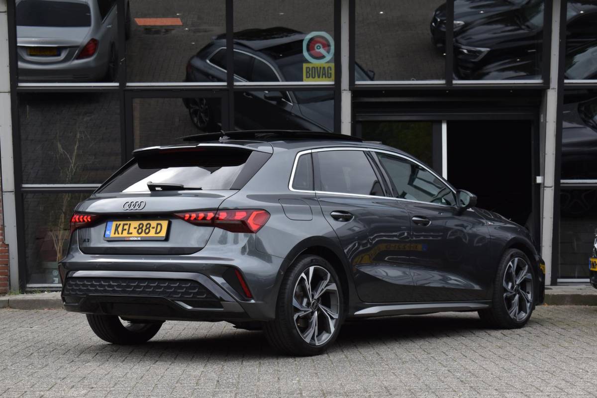 Audi A3 Audi A3 Sportback 35 TFSI 3X S-Line Pano Keyless Sonos Camera