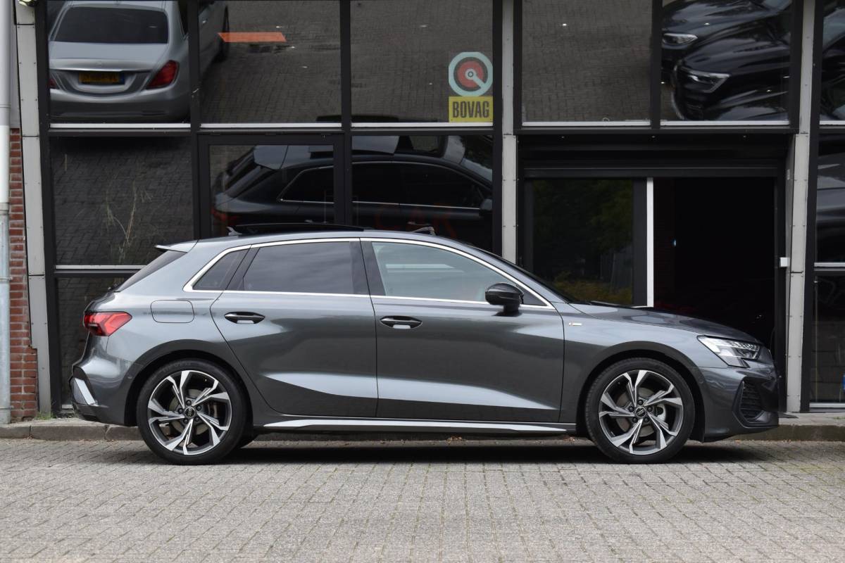Audi A3 Audi A3 Sportback 35 TFSI 3X S-Line Pano Keyless Sonos Camera