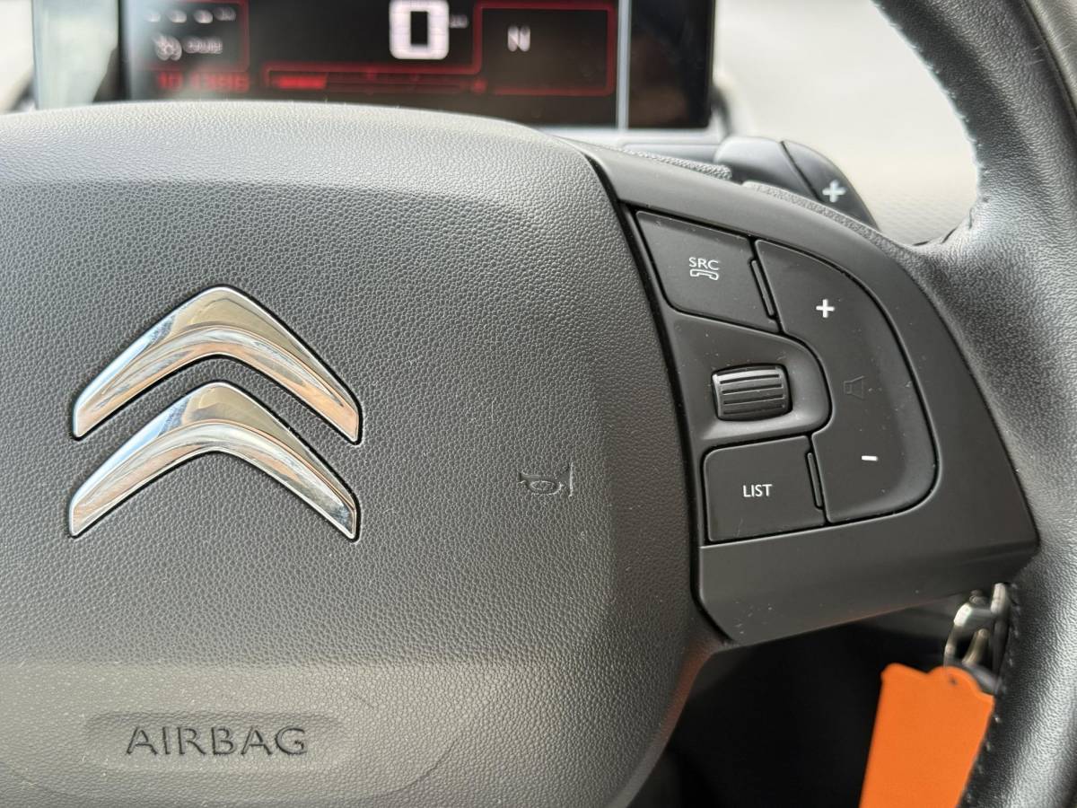 Citroën C4 Cactus Citroen C4 Cactus 1.2 PureTech Shine 1e Eigenaar|Camera|Cruise|PDC|Dealer onderhouden|Navi|Elek ramen|N.A.P|APK tot 01-2027