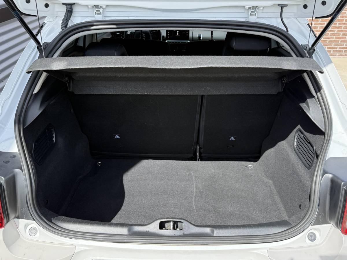 Citroën C4 Cactus Citroen C4 Cactus 1.2 PureTech Shine 1e Eigenaar|Camera|Cruise|PDC|Dealer onderhouden|Navi|Elek ramen|N.A.P|APK tot 01-2027