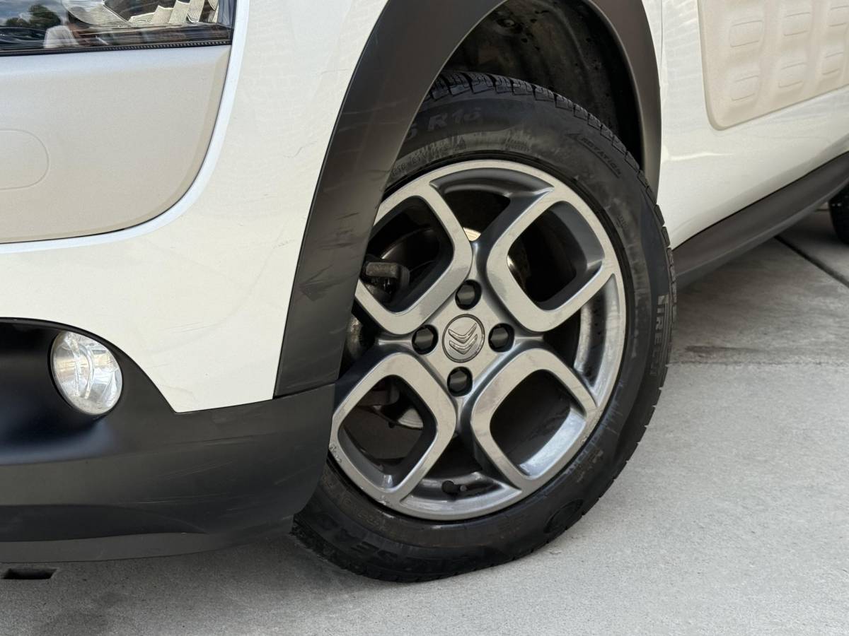 Citroën C4 Cactus Citroen C4 Cactus 1.2 PureTech Shine 1e Eigenaar|Camera|Cruise|PDC|Dealer onderhouden|Navi|Elek ramen|N.A.P|APK tot 01-2027