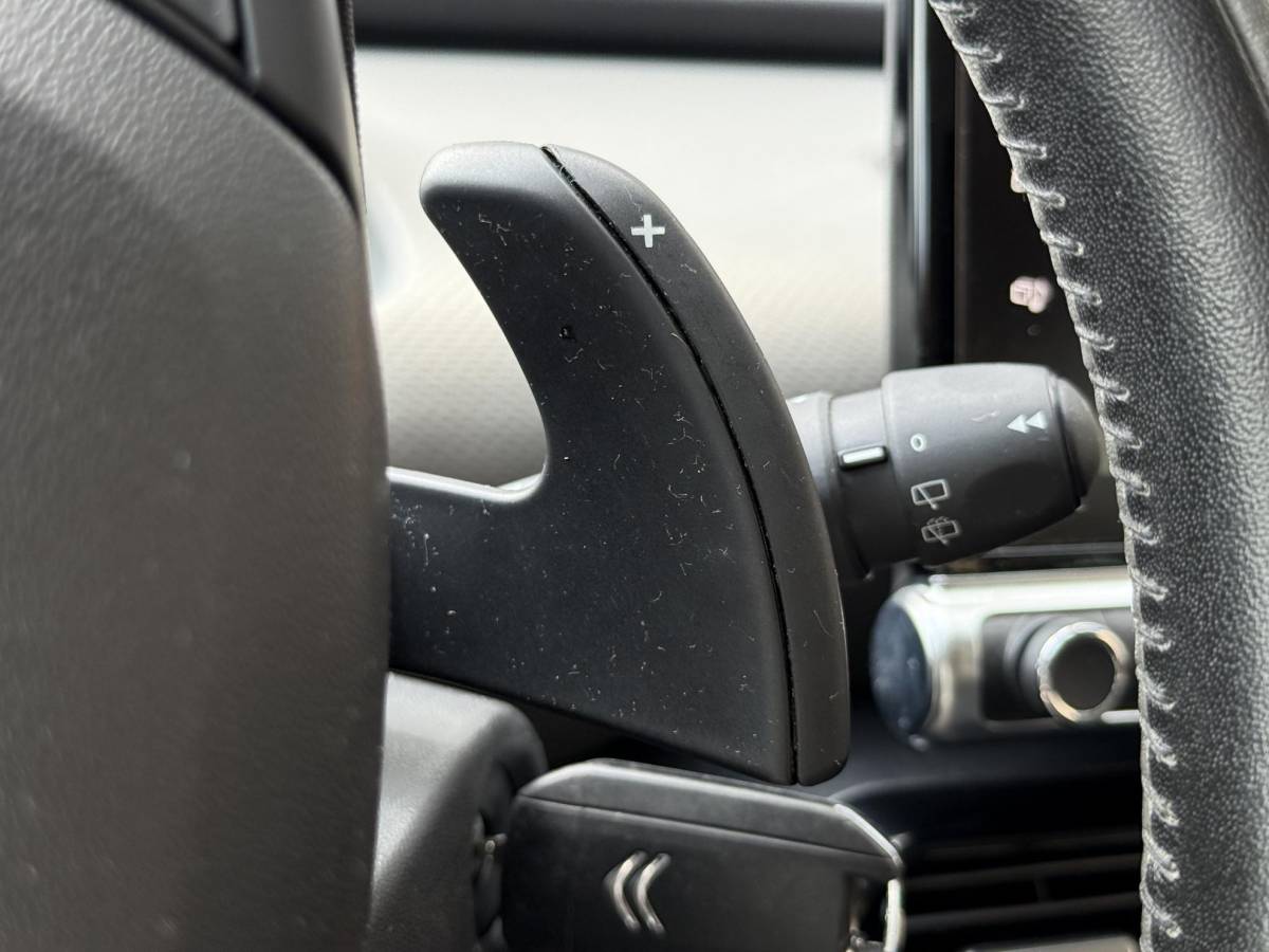 Citroën C4 Cactus Citroen C4 Cactus 1.2 PureTech Shine 1e Eigenaar|Camera|Cruise|PDC|Dealer onderhouden|Navi|Elek ramen|N.A.P|APK tot 01-2027