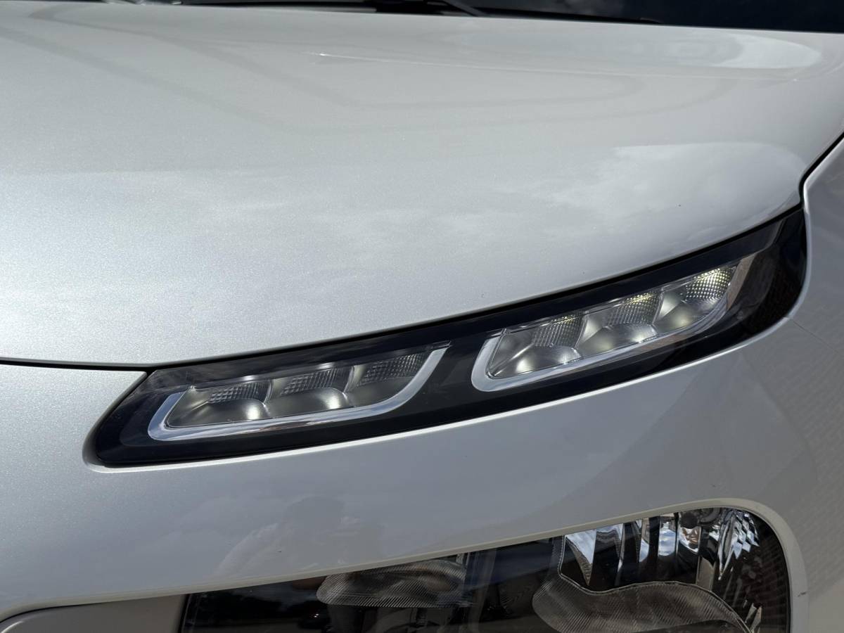 Citroën C4 Cactus Citroen C4 Cactus 1.2 PureTech Shine 1e Eigenaar|Camera|Cruise|PDC|Dealer onderhouden|Navi|Elek ramen|N.A.P|APK tot 01-2027