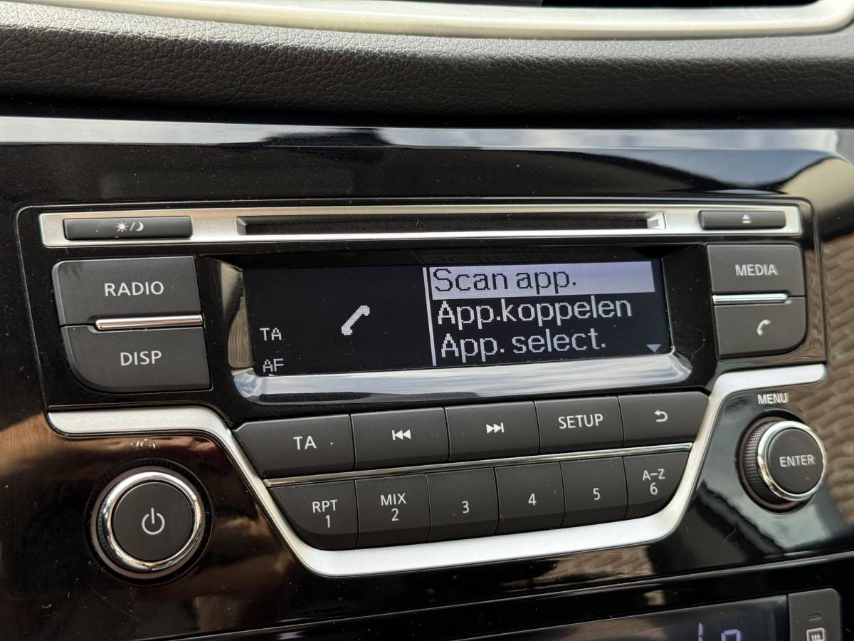 Nissan QASHQAI Nissan Qashqai 1.2 Acenta 2e Eigenaar|Clima|Cruise|Trekhaak|PDC V+A|Dealer onderhouden|N.A.P|Nieuwe APK bij aflevering