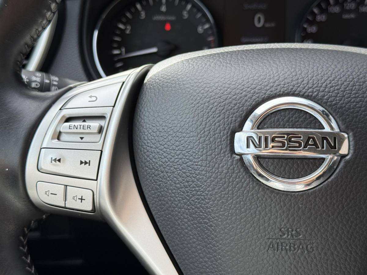 Nissan QASHQAI Nissan Qashqai 1.2 Acenta 2e Eigenaar|Clima|Cruise|Trekhaak|PDC V+A|Dealer onderhouden|N.A.P|Nieuwe APK bij aflevering