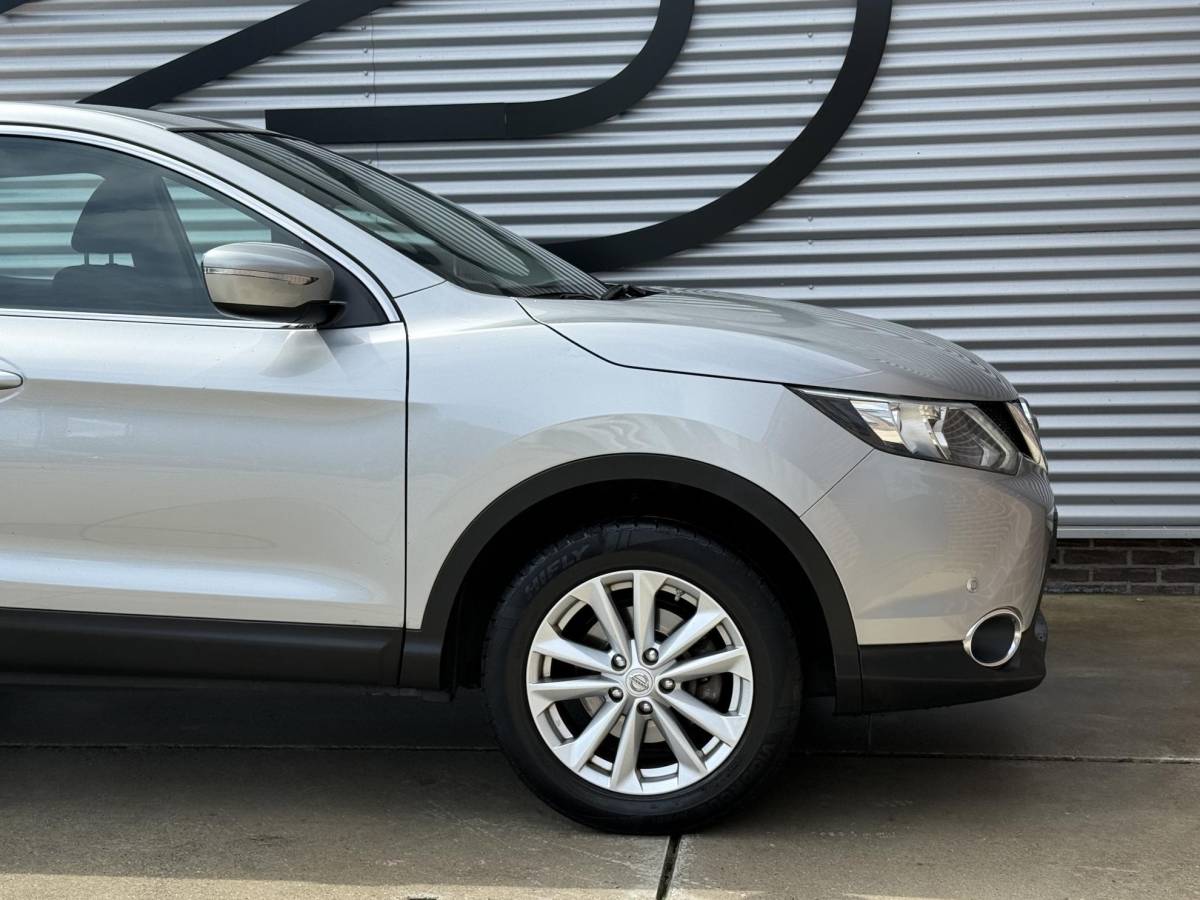 Nissan QASHQAI Nissan Qashqai 1.2 Acenta 2e Eigenaar|Clima|Cruise|Trekhaak|PDC V+A|Dealer onderhouden|N.A.P|Nieuwe APK bij aflevering