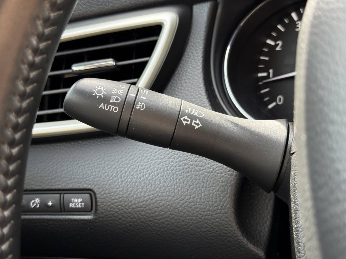 Nissan QASHQAI Nissan Qashqai 1.2 Acenta 2e Eigenaar|Clima|Cruise|Trekhaak|PDC V+A|Dealer onderhouden|N.A.P|Nieuwe APK bij aflevering