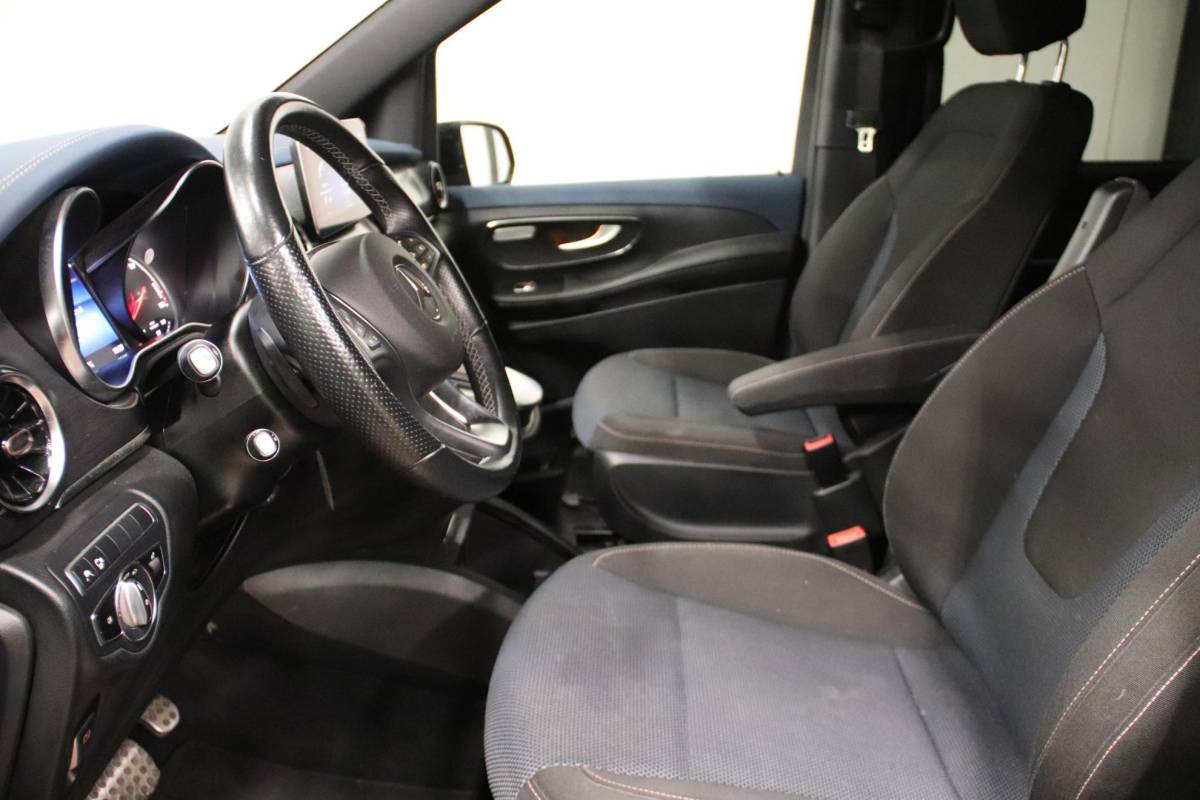 Mercedes-Benz EQV Mercedes-Benz EQV 300 L2 LANG 6 persoonsuitvoering Mercedes-Benz EQV 300 L2 6-persoonuitvoering