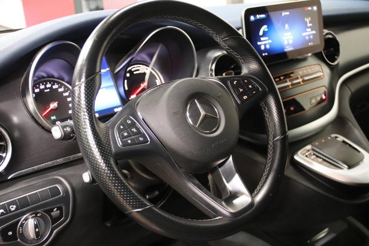 Mercedes-Benz EQV Mercedes-Benz EQV 300 L2 LANG 6 persoonsuitvoering Mercedes-Benz EQV 300 L2 6-persoonuitvoering
