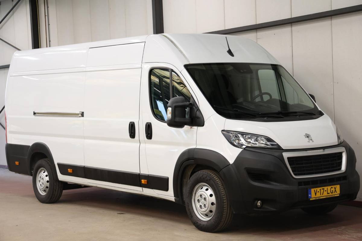 Peugeot Boxer Peugeot Boxer 435 2.2 BlueHDi 140PK L4H2