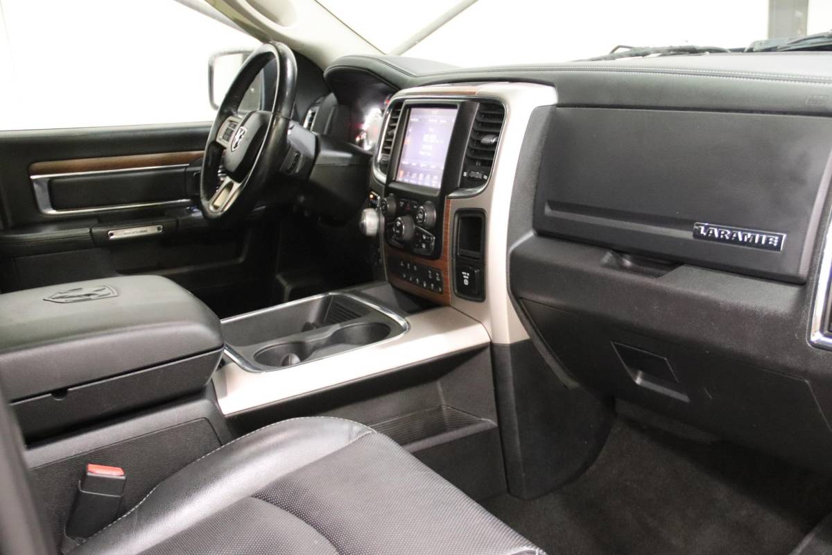 Dodge Ram 1500 Dodge Ram 1500 5.7 V8 crew cab 6.4 LPG INSTALLATIE Dodge Ram 1500 5.7 V8 crew cab 6.4 MET LPG INSTALLATIE