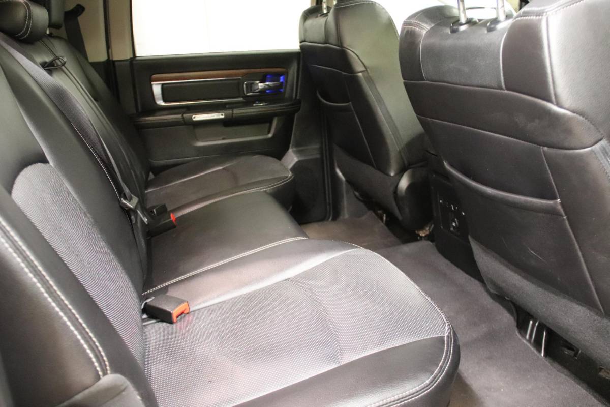 Dodge Ram 1500 Dodge Ram 1500 5.7 V8 crew cab 6.4 LPG INSTALLATIE Dodge Ram 1500 5.7 V8 crew cab 6.4 MET LPG INSTALLATIE