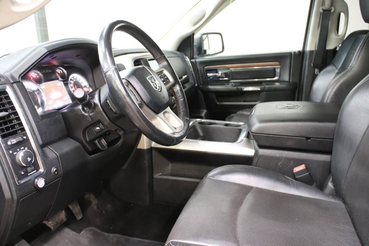 Dodge Ram 1500 Dodge Ram 1500 5.7 V8 crew cab 6.4 LPG INSTALLATIE Dodge Ram 1500 5.7 V8 crew cab 6.4 MET LPG INSTALLATIE