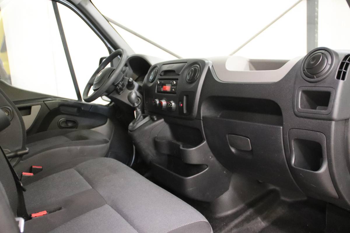 Renault Master Renault Master 2.3 KOELWAGEN BAKWAGEN LOWLINER