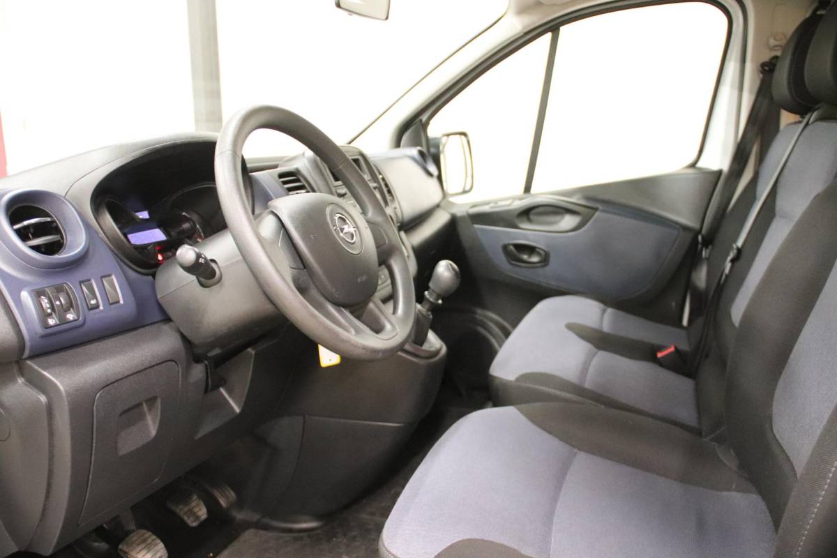 Opel Vivaro Opel Vivaro Combi 1.6 CDTI PERSONEN VERVOER 9 PERSOONS PERSONENBUS Opel Vivaro Combi 1.6 CDTI PERSONENVERVOER 9 PERSOONS PERSONENBUS