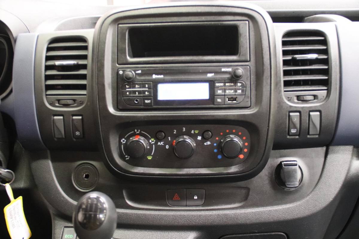 Opel Vivaro Opel Vivaro Combi 1.6 CDTI PERSONEN VERVOER 9 PERSOONS PERSONENBUS Opel Vivaro Combi 1.6 CDTI PERSONENVERVOER 9 PERSOONS PERSONENBUS