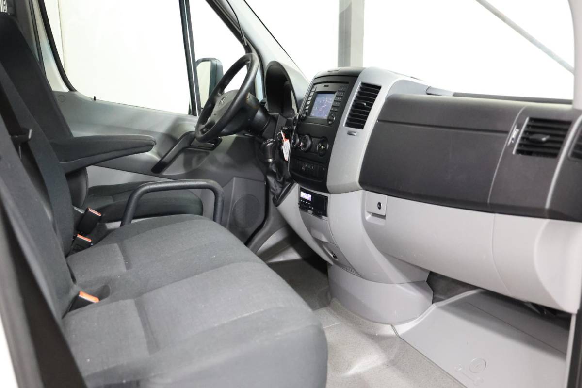 Mercedes-Benz Sprinter Mercedes-Benz Sprinter 514 2.2 CDI BAKWAGEN MET LAADKLEP ZIJDEUR