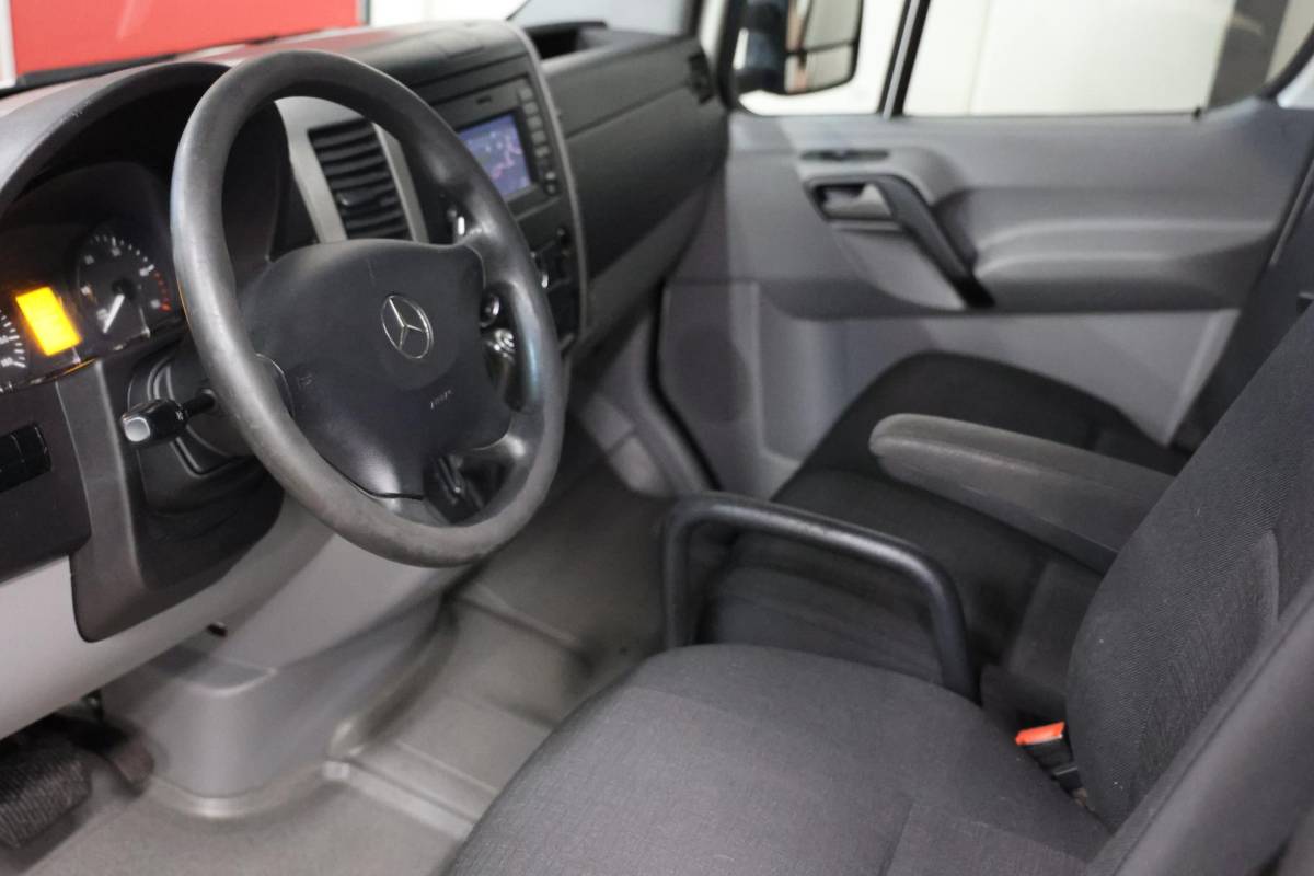 Mercedes-Benz Sprinter Mercedes-Benz Sprinter 514 2.2 CDI BAKWAGEN MET LAADKLEP ZIJDEUR