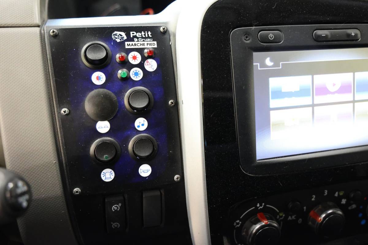 Renault Trafic Renault Trafic AMBULANCE VSAV Rettungswagen Krankenwagen