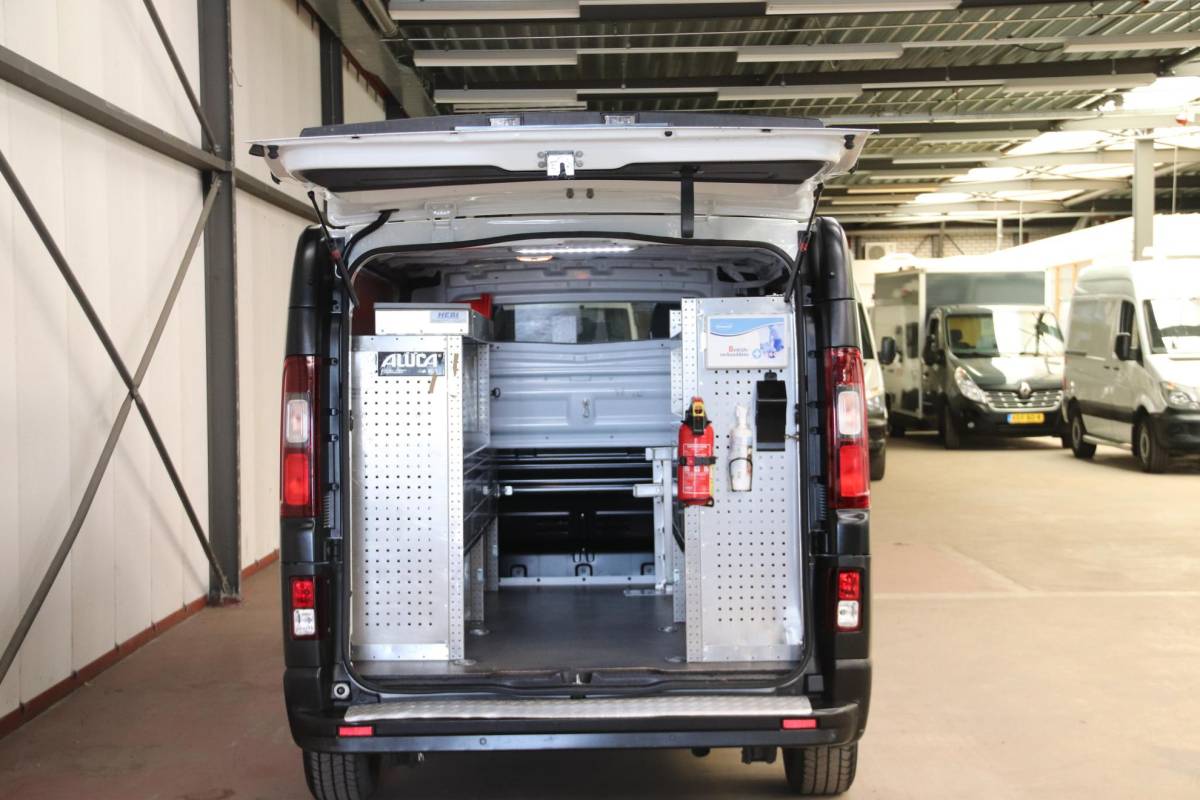 Renault Trafic Renault Trafic 1.6 dCi WERKPLAATSINRICHTING AIRCO Renault Trafic 1.6 dCi WERKPLAATSINRICHTING