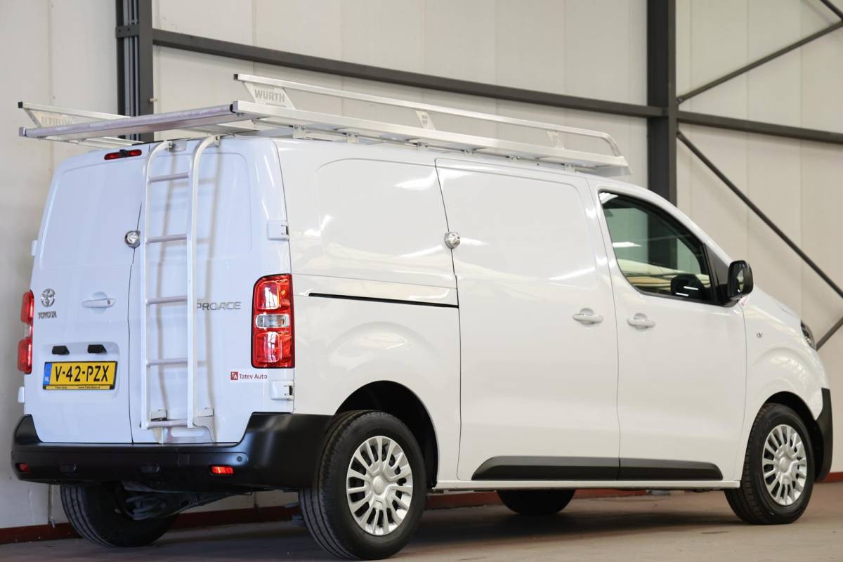 Toyota ProAce Toyota PROACE Worker 2.0 D-4D Live L2H1 LANG AUTOMAAT