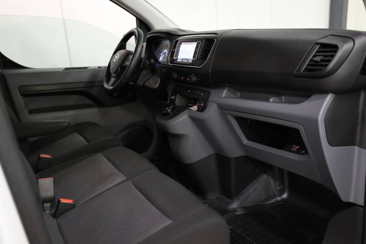 Toyota ProAce Toyota PROACE Worker 2.0 D-4D Live L2H1 LANG AUTOMAAT