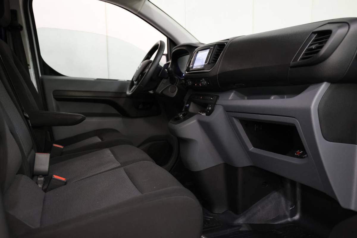 Toyota ProAce Toyota PROACE Worker 2.0 D-4D Live L2H1 LANG AUTOMAAT