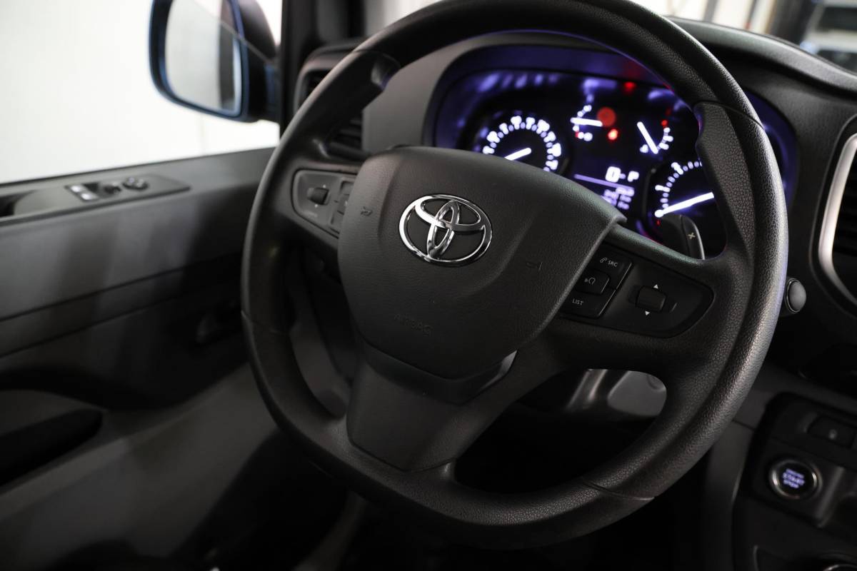 Toyota ProAce Toyota PROACE Worker 2.0 D-4D Live L2H1 LANG AUTOMAAT