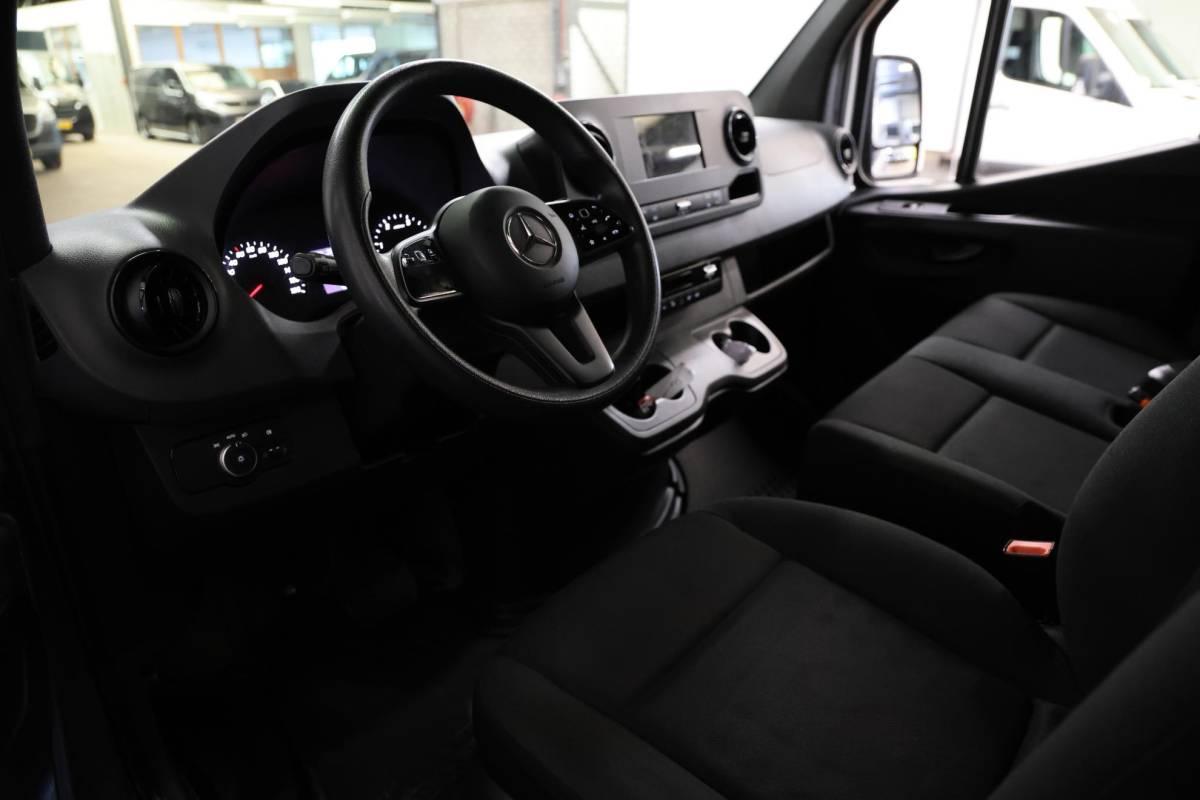 Mercedes-Benz Sprinter Mercedes-Benz Sprinter 1.9 CDI 150PK L2H2 AUTOMAAT