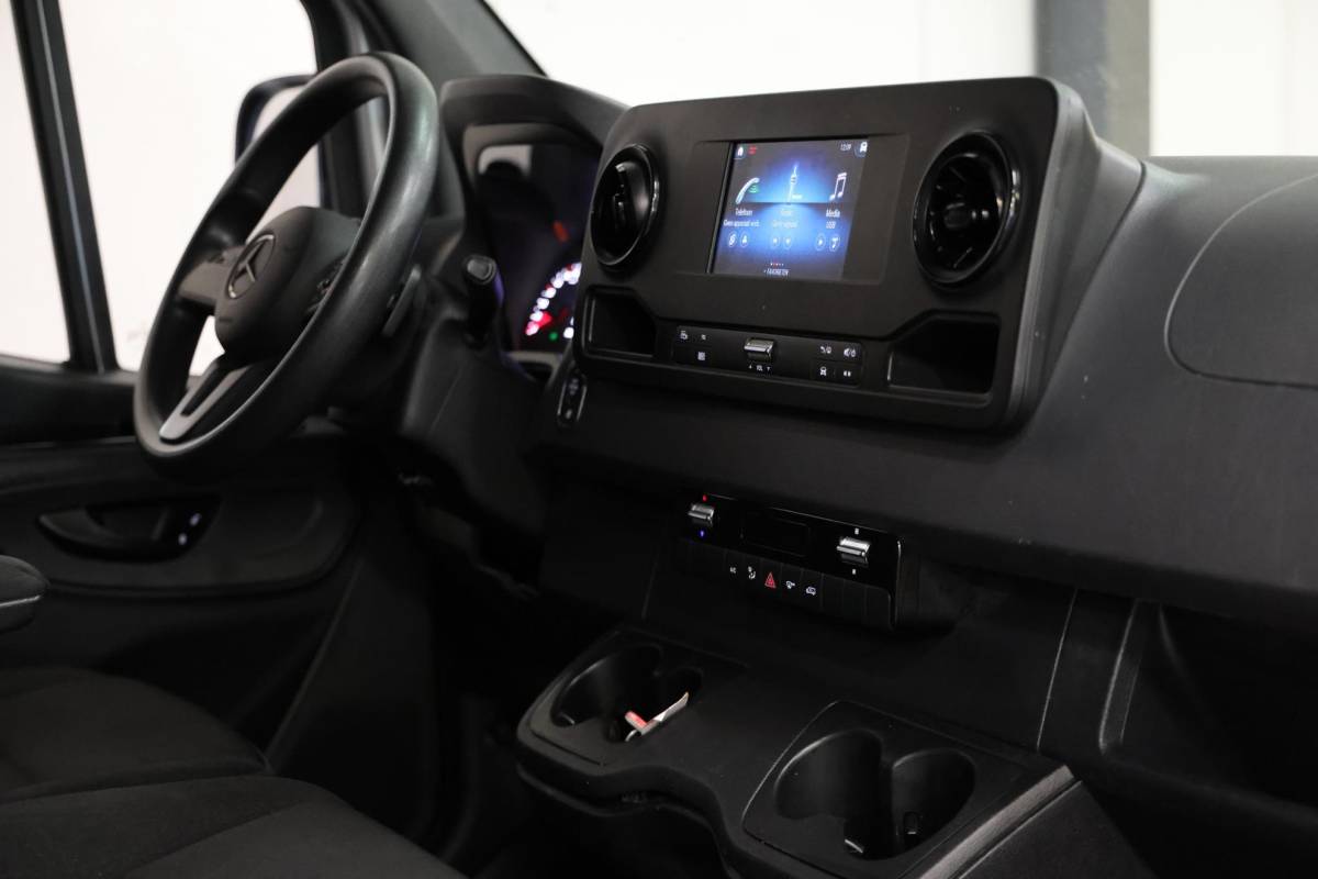 Mercedes-Benz Sprinter Mercedes-Benz Sprinter 1.9 CDI 150PK L2H2 AUTOMAAT