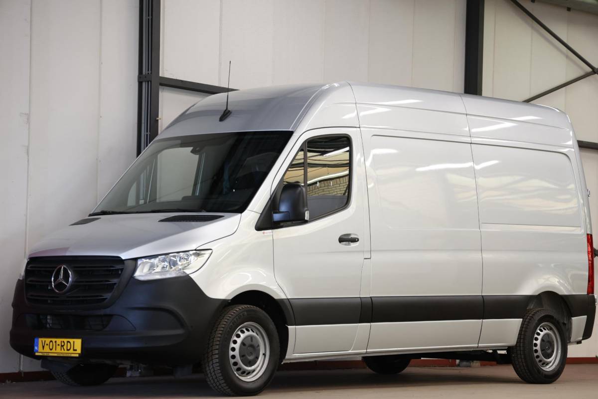 Mercedes-Benz Sprinter Mercedes-Benz Sprinter 1.9 CDI 150PK L2H2 AUTOMAAT